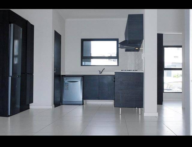 2 BEDROOM APARTMENT FOR SALE IN FOURWAYS